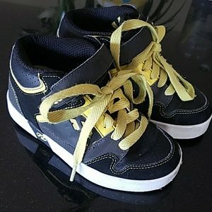 Heelys Shoes sz 1 Boys